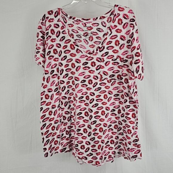 Torrid Pocket Tee Heritage Sub Shirt Multi Lips White Red Size 3X Stretchy - Picture 1 of 5